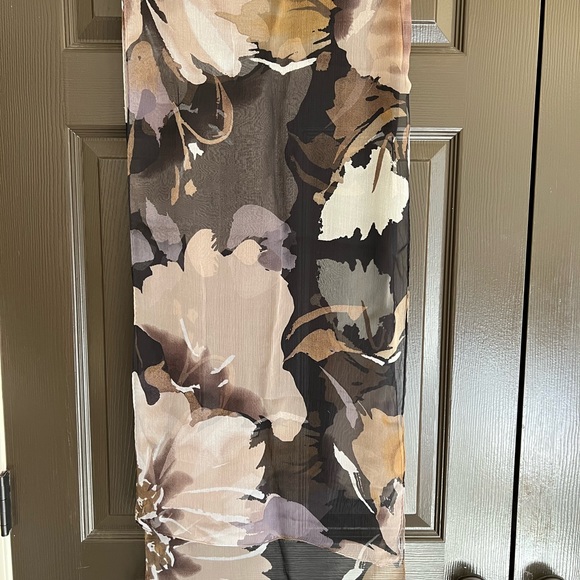 Ann Klein silk scarf - Picture 7 of 8